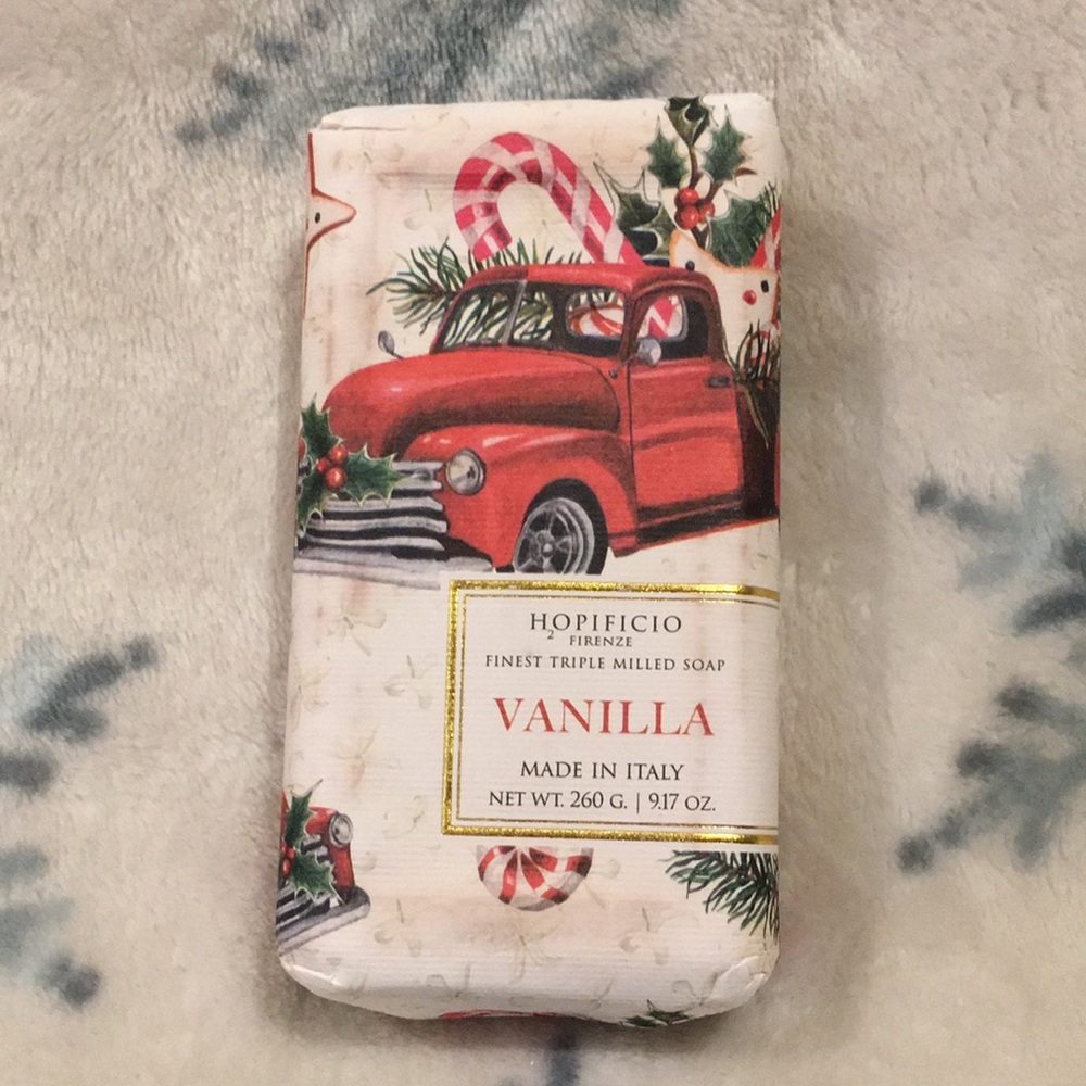 Christmas Red Truck Hopificio Firenze Scented Vanilla Italian BarSoap 9.17oz NWT